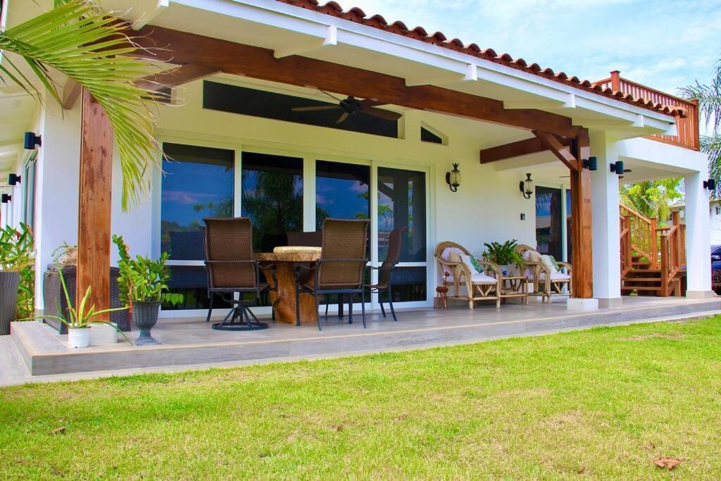 بلايا فيناو Blue Venao Beach Resort Villa 30 - Remodeled 2 Bedrooms Villa المظهر الخارجي الصورة